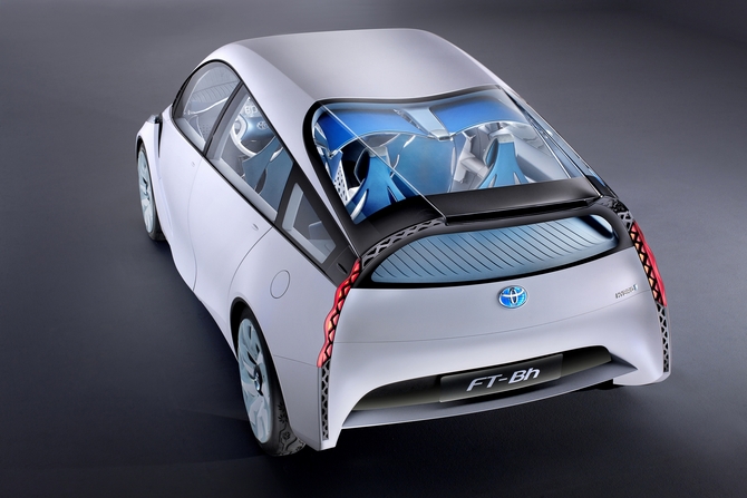 Toyota FT-Bh Shows Future of Light Weight, 49g/km B-Segment