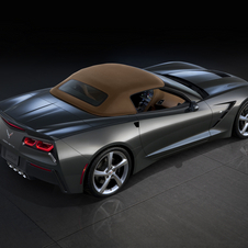 Corvette Stingray Convertible apresentado em Genebra