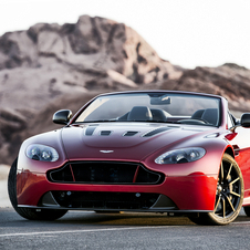 It is equipped with a V12 engine of 5.9 liters with 573hp