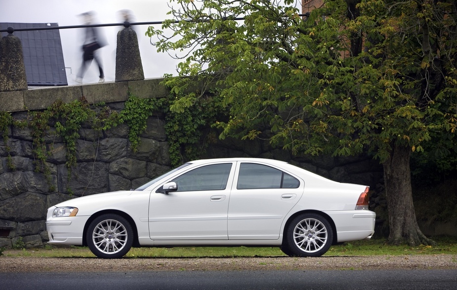 Volvo S60 2.5T AWD Automatic