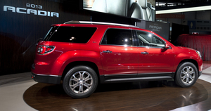 GMC Upgrades Acadia for 2013 with Revised Front