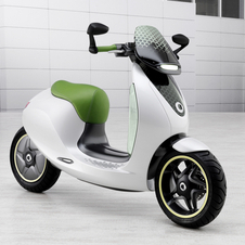 O design da eScooter pega no formato clássico de uma Vespa e moderniza-o