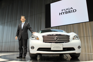 Nissan launches Fuga Hybrid