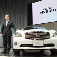 Nissan launches Fuga Hybrid