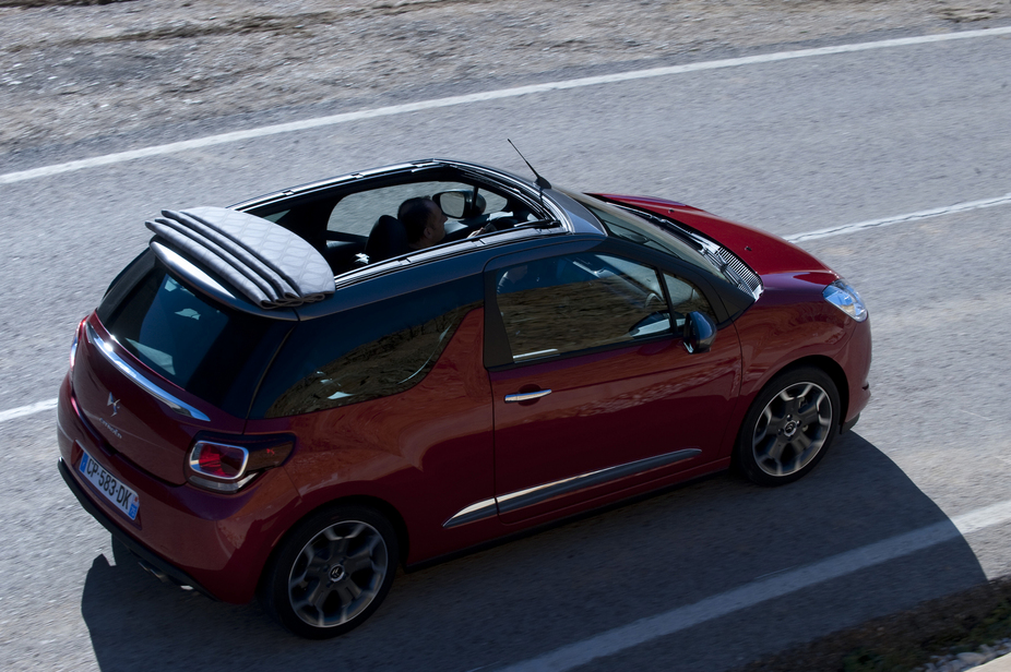 Citroën DS3 Cabrio 1.2 VTi CVM So Chic