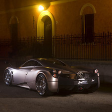 Pagani unveils the Huayra