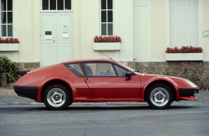 Alpine A310