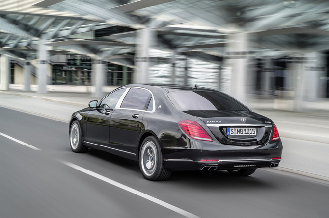 Early versions are the Mercedes-Maybach S 600 and S 500 which were unveiled at the Los Angeles Motor Show