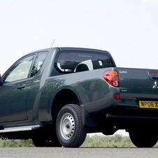 Mitsubishi L200 2.5 DI-D Club Cab 4Life