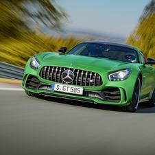 Compared to the GT S AMG was able to increase the output up to 75hp and the torque by 50Nm to a total of 700Nm