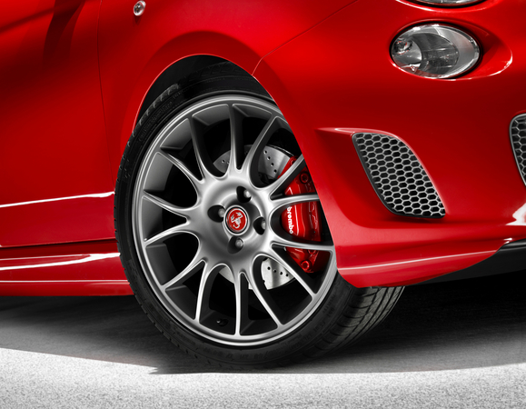 Abarth presenting new 695 Tributo Ferrari in Geneva