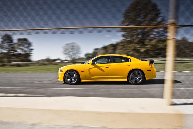 SRT Charger SRT8 Super Bee