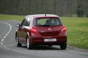 Nissan Tiida 1.6 Visia