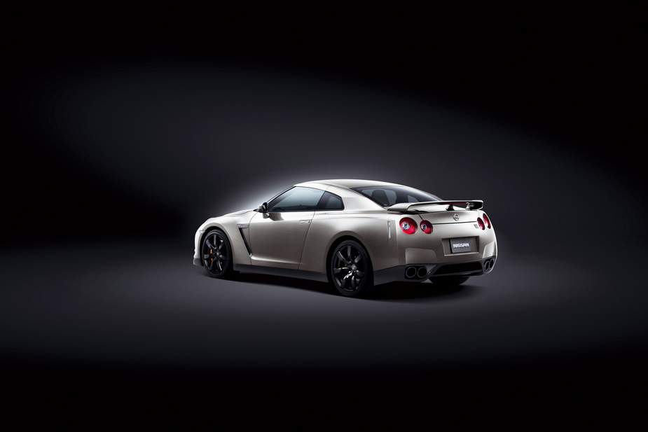 Nissan GT-R Premium Edition