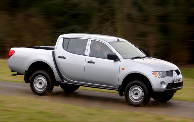 Mitsubishi L200 2.5 DI-D Double Cab Trojan