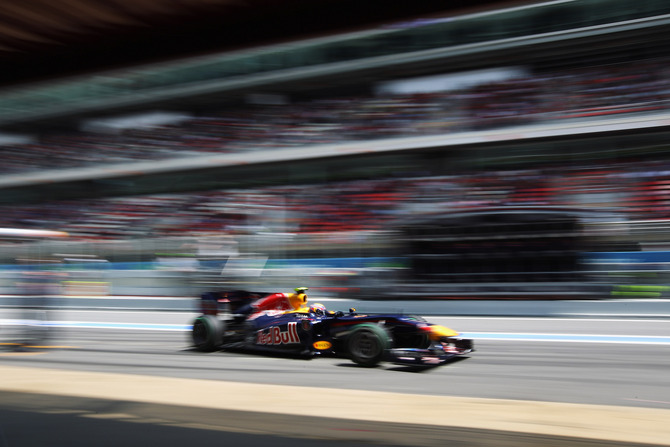 Webber fastest in Spain as Red Bull dominates