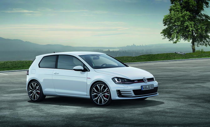 Volkswagen Golf GTI Performance DSG