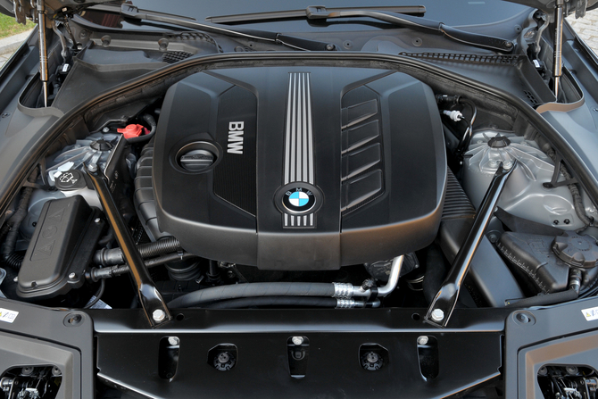 2012 5 Series Gets Updated Engines in Europe