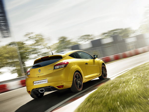 Renault announces more powerful, more efficient Mégane R.S. Trophy