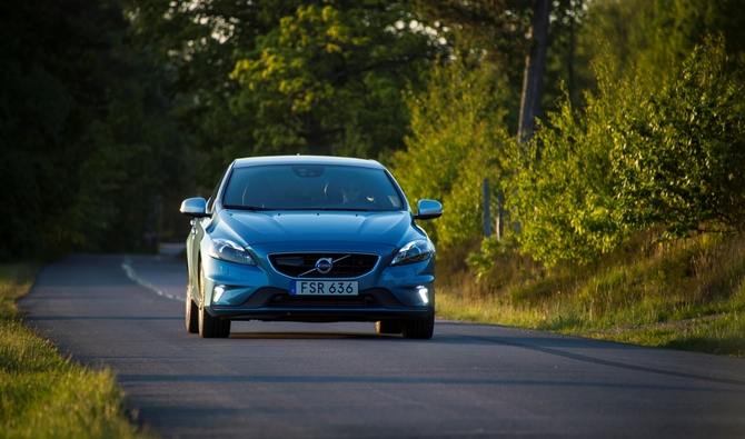 Volvo V40 D2 R-Design