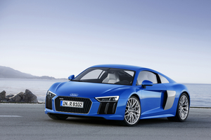 In terms of design the new R8 retains the essential format of the first generation