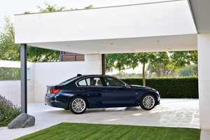 BMW 335i AT Luxury