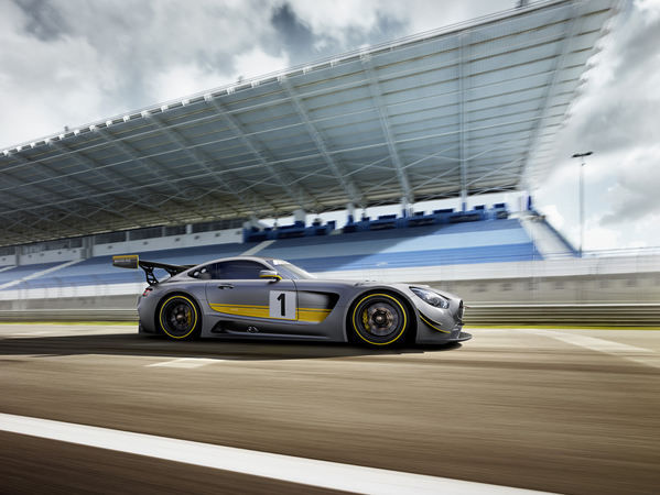 The AMG GT3 will be unveiled in Geneva with a matte gray livery