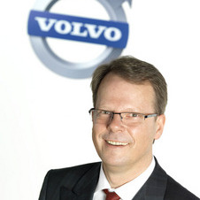 Volvo startet Produktion des weltweit ersten Diesel-Plug-in-Hybrid