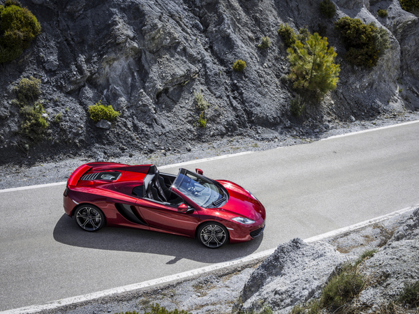 MP4-12C Spider oficialmente apresentado pela McLaren