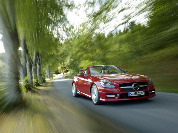 AMG Develops New V8 for SLK AMG That Blends Power and Efficiency