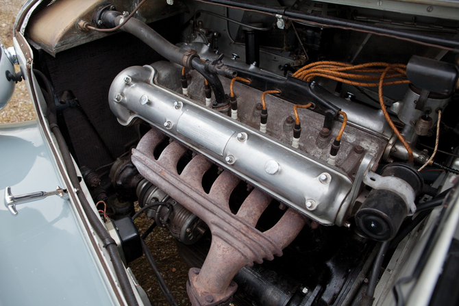 Alfa Romeo 6C 2500 Cabriolet by Gebrüder Tüscher