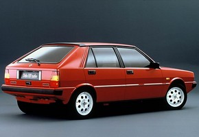 Lancia Delta 1.6 i.e. turbo HF