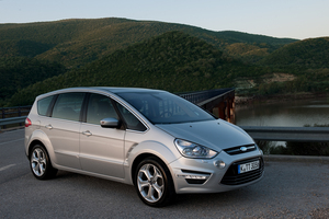 Ford S-Max 2.2TDCi Titanium S PowerShift