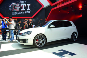 Volkswagen Golf GTI ConceptWhite