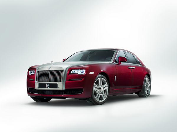 Lançado em 2009, a Rolls-Royce escolheu a edição de 2014 do Salão de Nova Iorque para revelar a versão atualizada do sedan de luxo