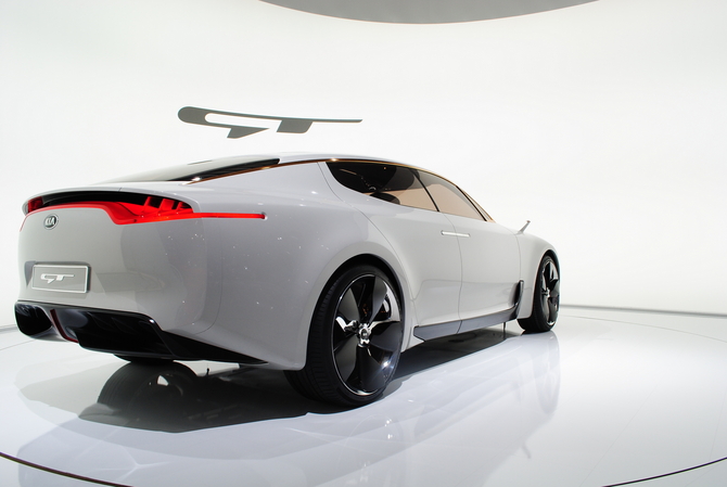 Kia unveils the Kia GT concept