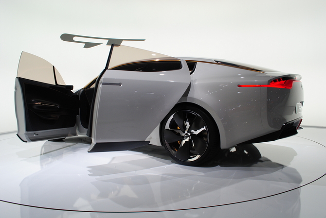 Kia unveils the Kia GT concept