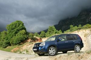 Nissan X-Trail 2.0 dCi 150cv LE A/T + TE + Navi + Xenon