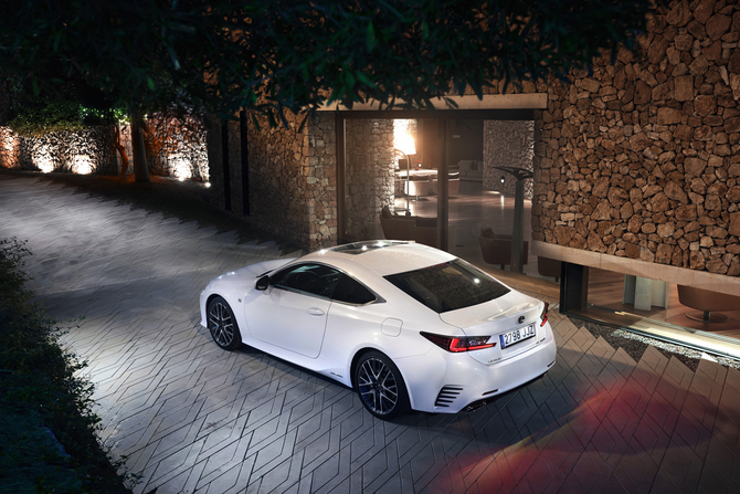 Lexus RC 300h Executive