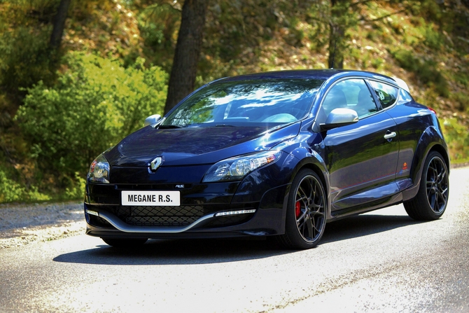 Renault Megane RS Red Bull RB8