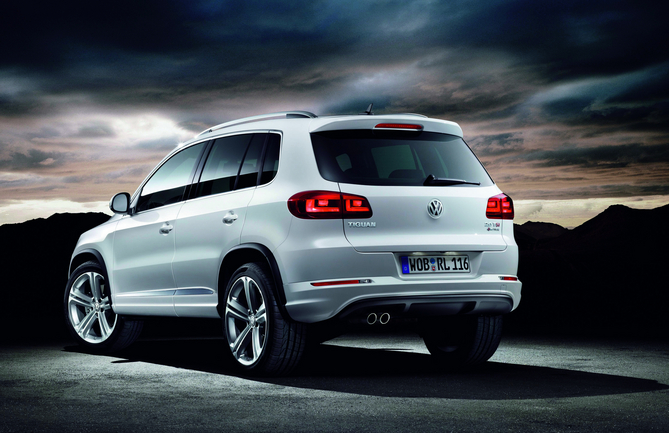 Volkswagen Creates R-Line Tiguan that Makes the Truck More Aggressive and More Luxurious