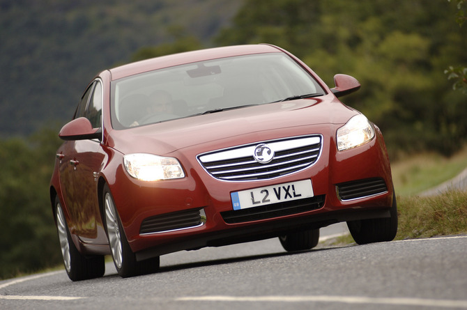 Vauxhall Insignia Hatchback 2.0T SRi (Auto)