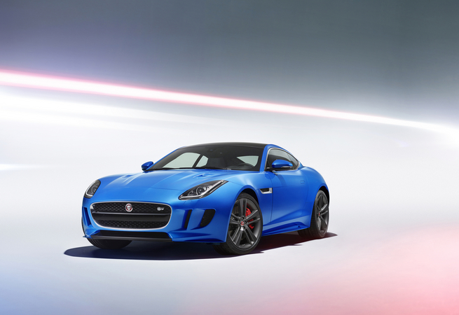 The new F-Type British Design Edition will be available in the Coupé and Convertible body and powered by a 3.0 liters V6 Supercharged petrol engine