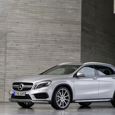 Mercedes-Benz GLA 45 AMG 4MATIC 7G-DCT