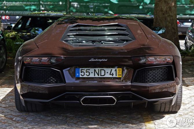 Lamborghini Aventador LP 700-4