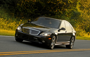 Mercedes-Benz S550 Sedan