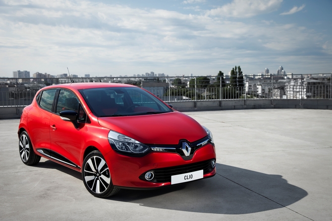 Nouvelle Renault Clio est le premier véhicule Renault à proposer la nouvelle motorisation 3 cylindres turbo Energy TCe 90.