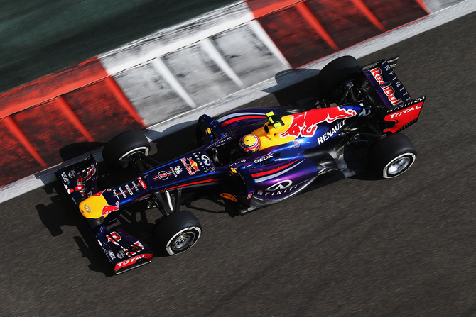 Mark Webber Takes Second Pole of the Year in Abu Dhabi