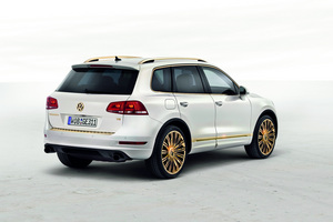 Two special editions of VW Touareg presented in Qatar