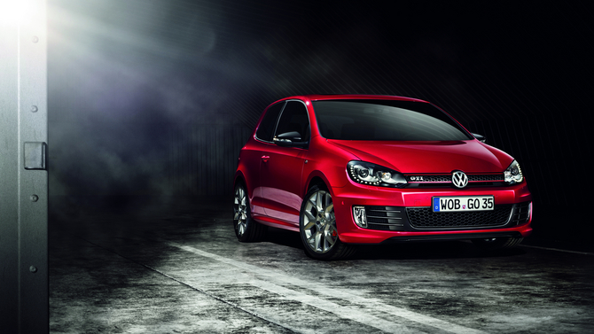 Volkswagen release 35th anniversary Golf GTI